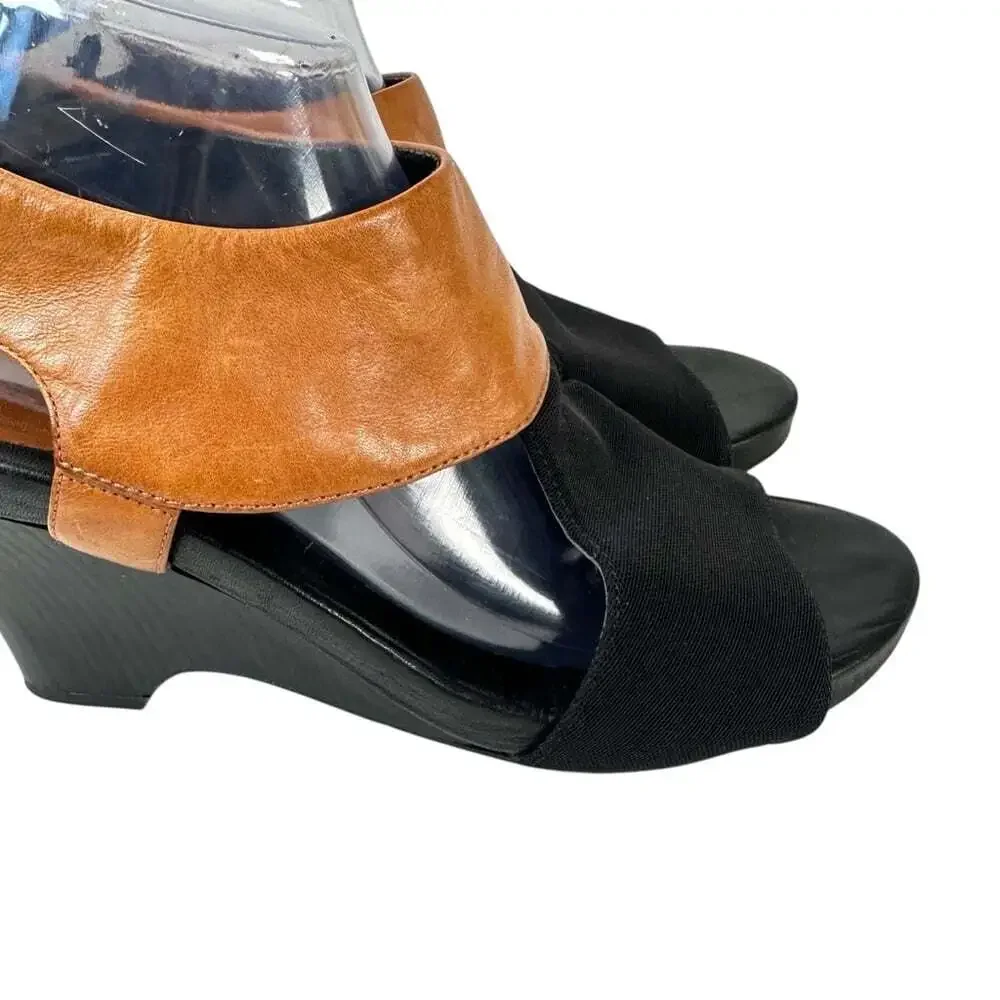 The Flexx Stylish Black and Brown Wedge Sandals Size 10
